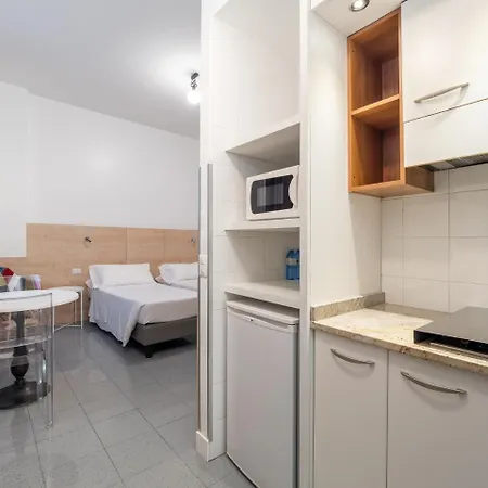 Hotel apartamentowy Navigli 4*
