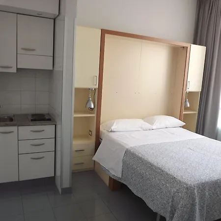 Navigli Aparthotel 4*