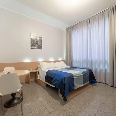 Navigli アパートホテル ミラノ